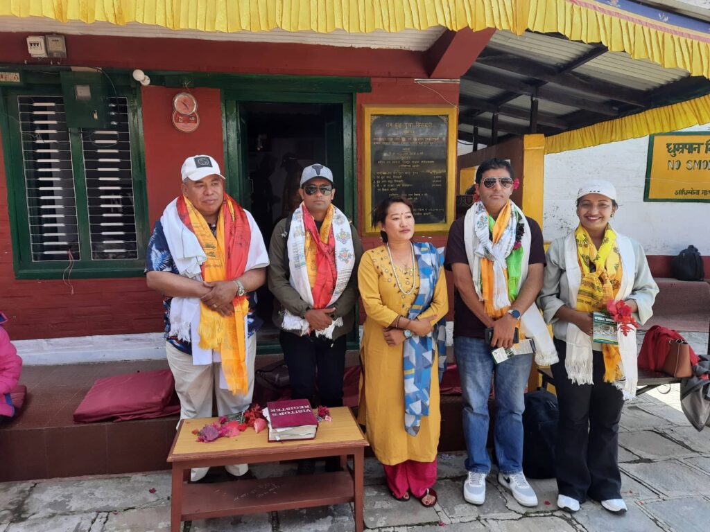 सिरुवारीमा डेभिड गुरुङ सम्मानित 1 283447093 707371630309067 7645397640622764253 n