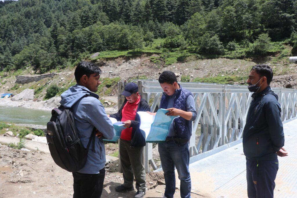 सोलुदुधकुण्डमा दुई मोटरेबल ब्रिज, मेयर शेर्पाले गरे अनुगमन 5 292853435 1854442318094892 6618365064940633556 n 1